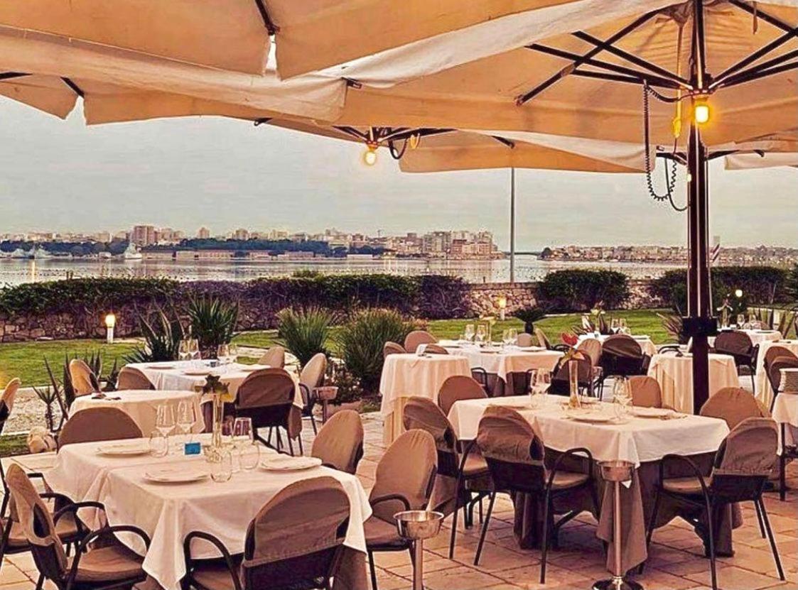 Hotel Saraceno Al Faro Таранто Екстериор снимка