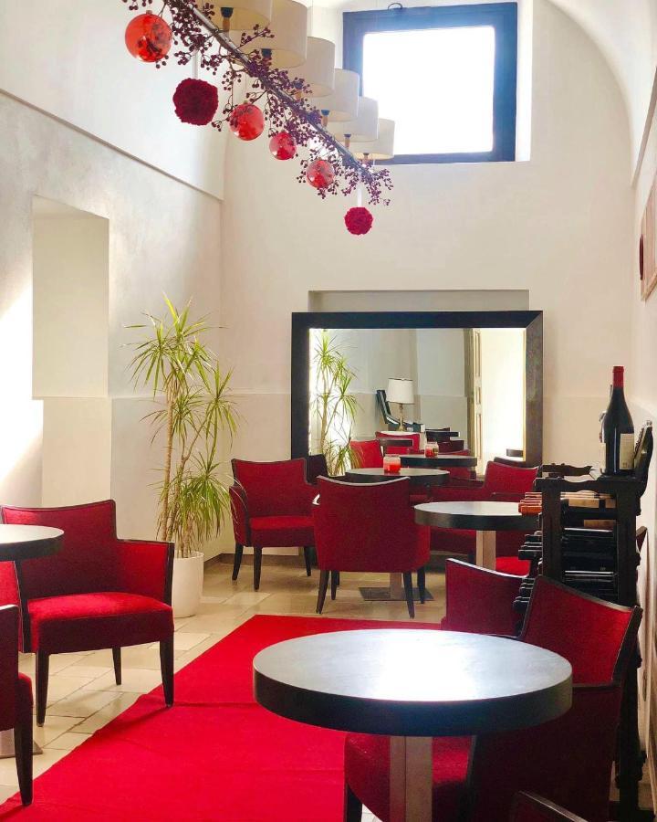Hotel Saraceno Al Faro Таранто Екстериор снимка