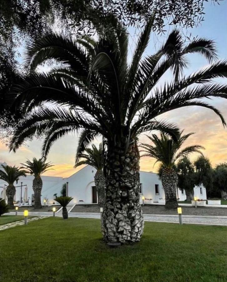 Hotel Saraceno Al Faro Таранто Екстериор снимка